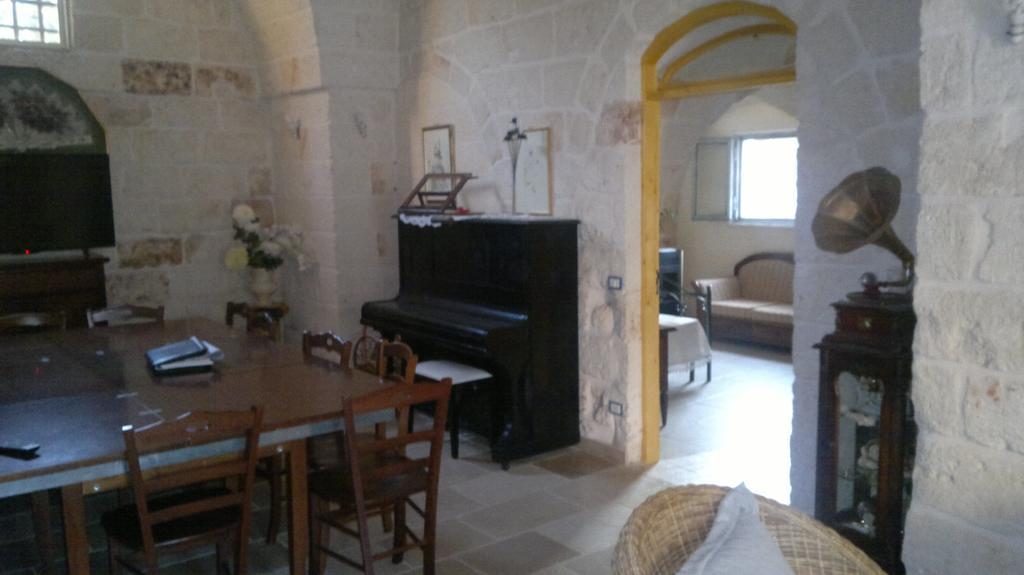 Masseria Donna Licia Пецце-ди-Греко Экстерьер фото
